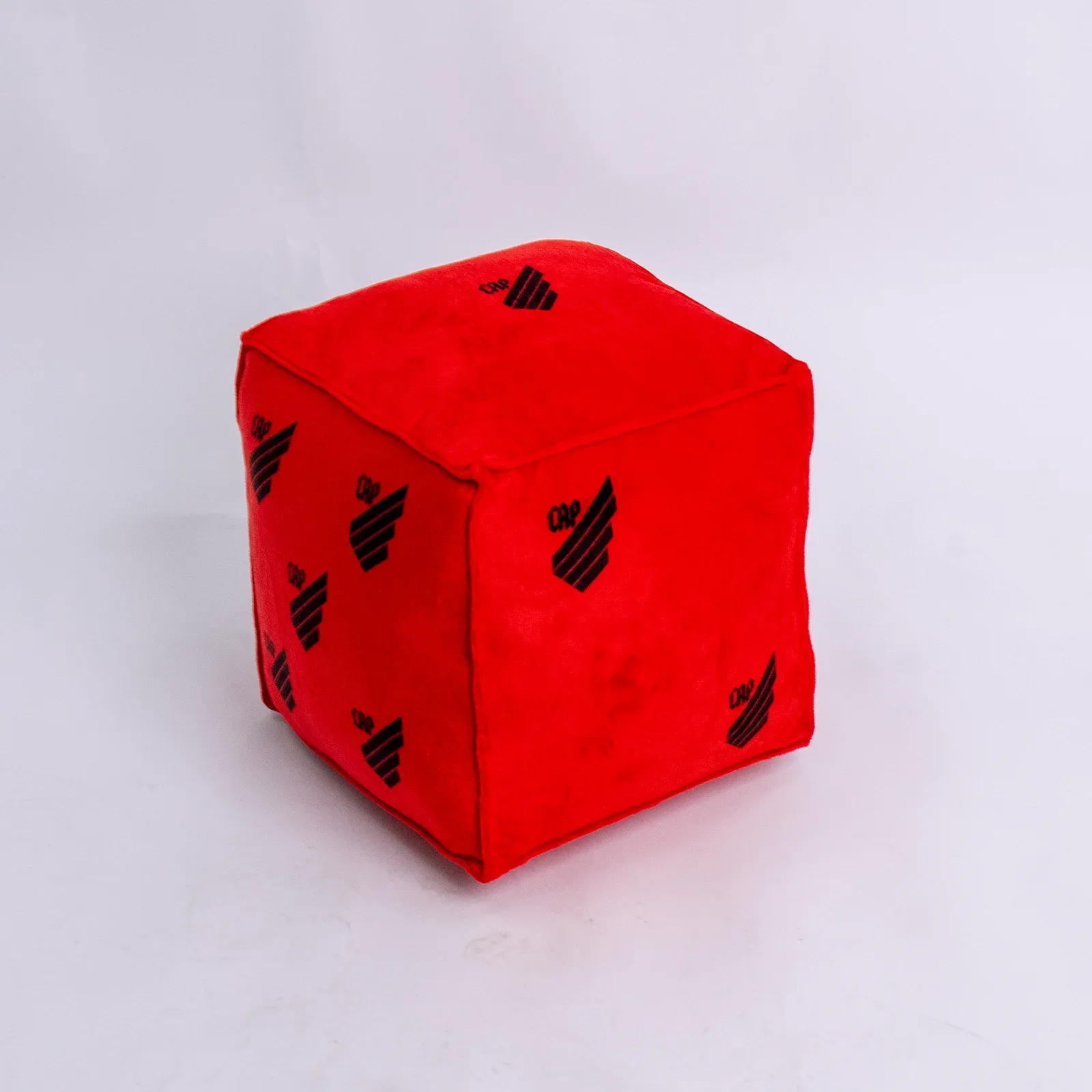 Dado de Pelúcia Athletico Vermelho